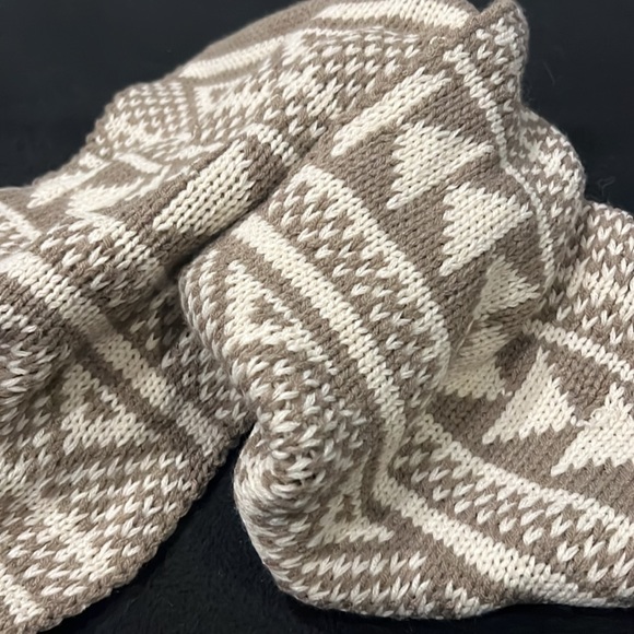 Tan and White Patterned Infinity Scarf - Picture 6 of 7